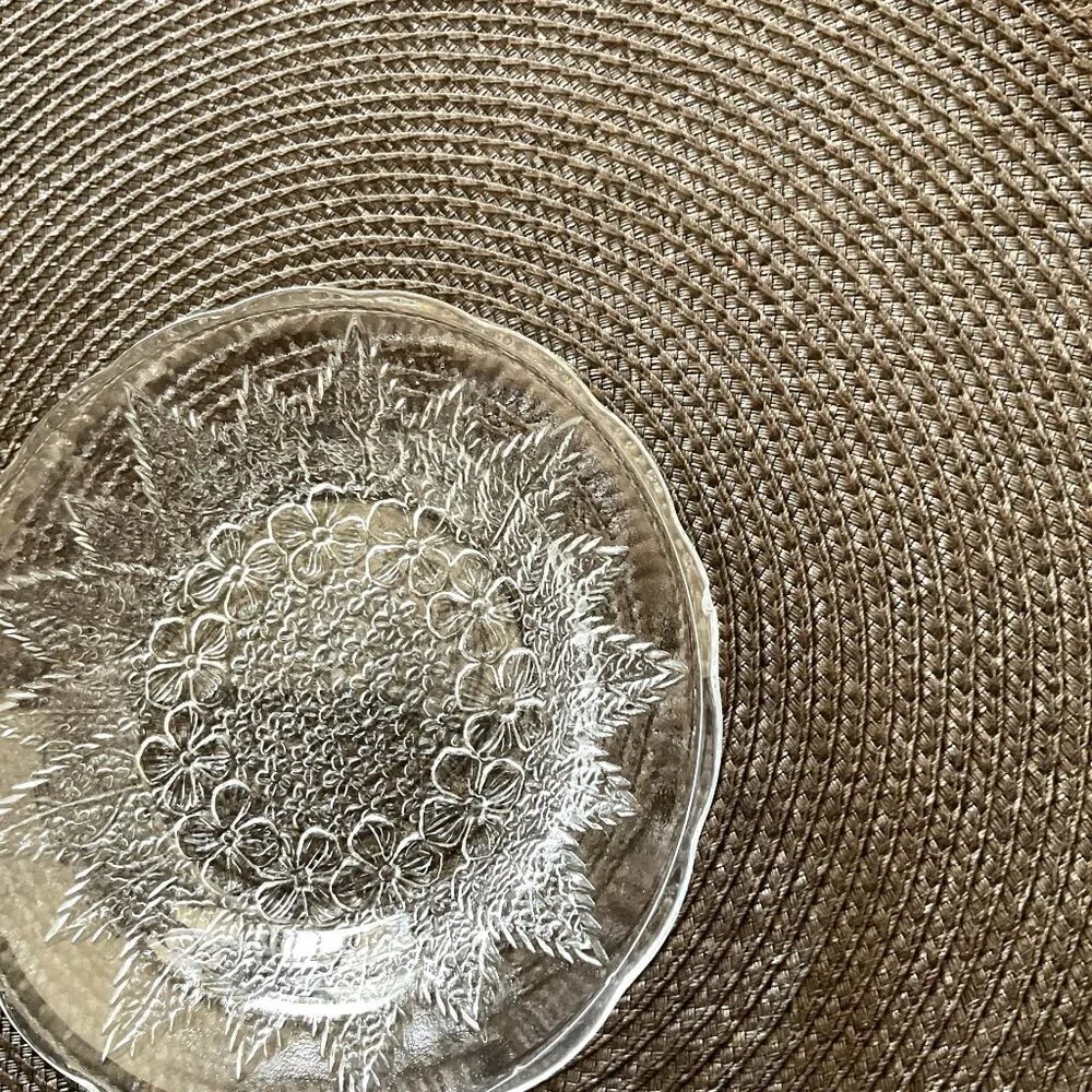FLORAL SCALLOPED EDGE PRESSED 6